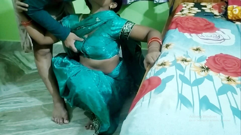 Indian House Maid fucking with Landlord and enjoyed full night