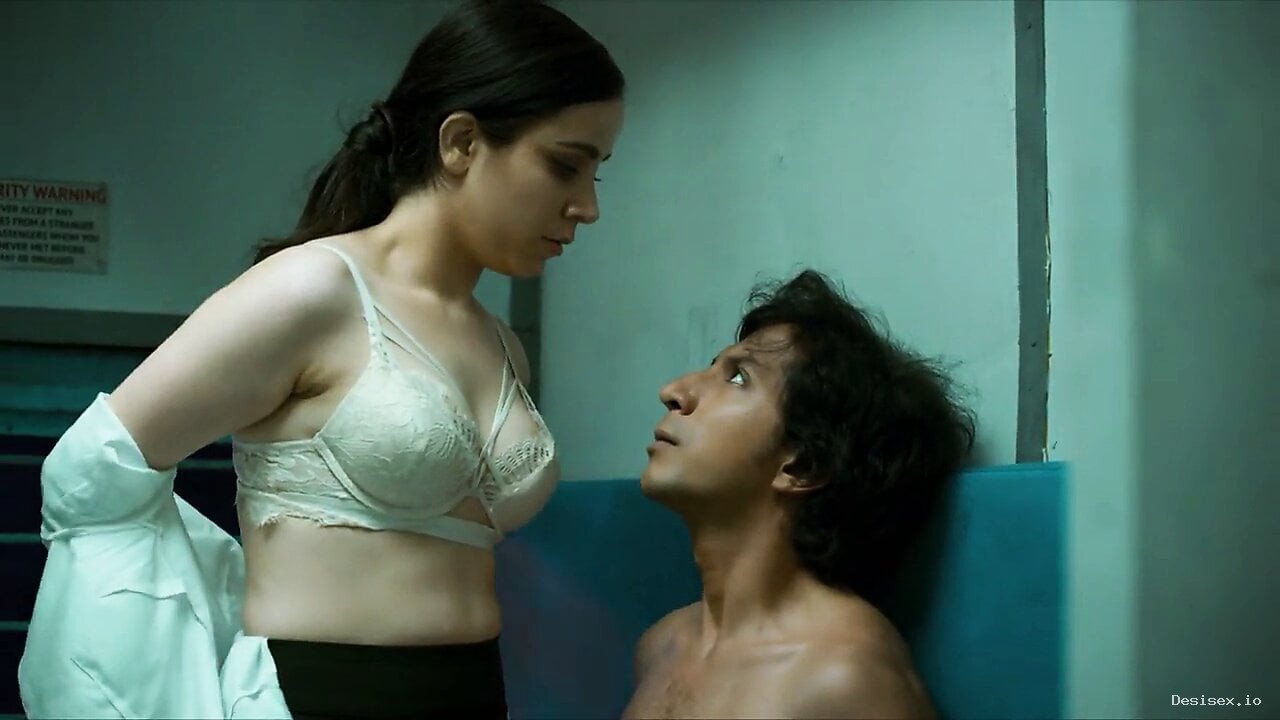 Indian Actress Ruby Bajaj Fantasy Sex in Train,No Tricks, Just Scary Good Treats!